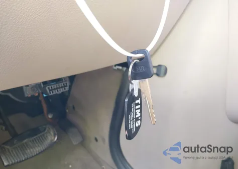 2011 Ford E-350 Super Duty Xlt from USA, damaged, VIN 1FBNE3BL3BDA61357